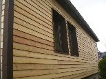 Bauverlauf an einer Holzfassade